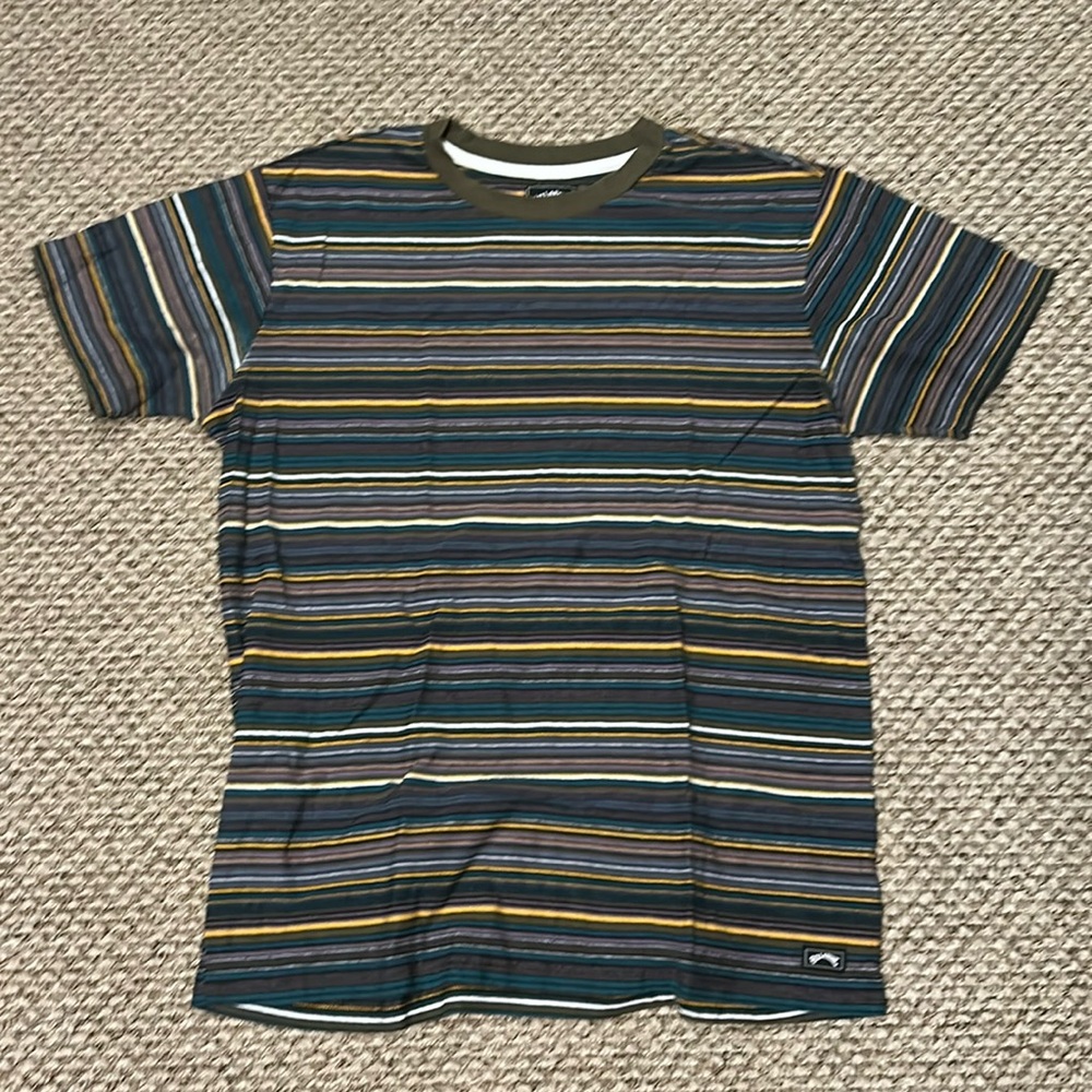 Billabong Size Medium Mens T-shirt